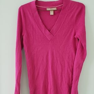Magenta Banana Republic vneck sweater